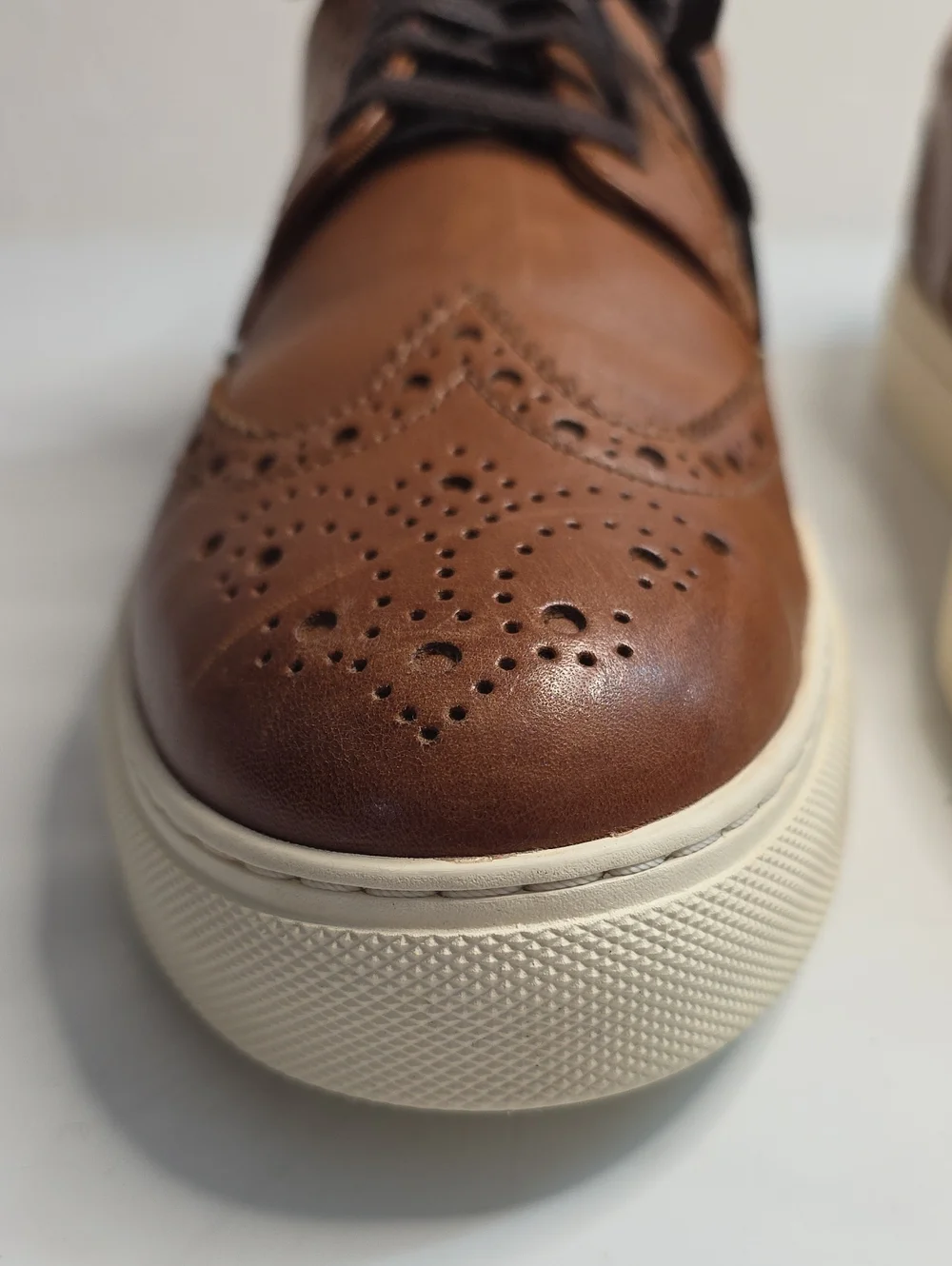 COLE HAAN GRAND SERIES WINSLOW WINGTIP LEATHER SNEAKERS C35600 MENS SIZE 9.5